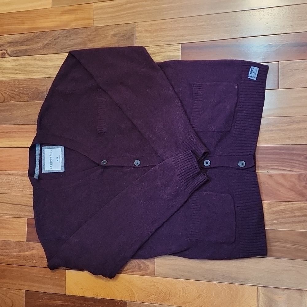 Men's Aeropostale V-neck cardigan sweater
